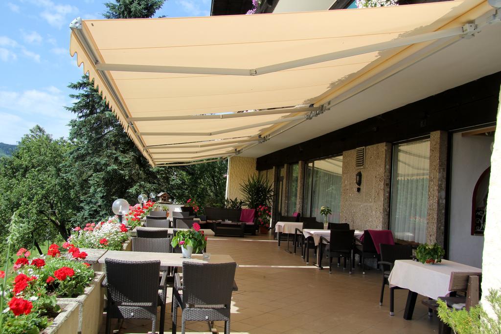 Hotel Blumenhof Sankt Georgen im Attergau Exterior foto